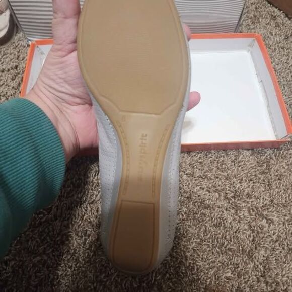 Easy Spirit Size 8 Flats NWT - Picture 4 of 7